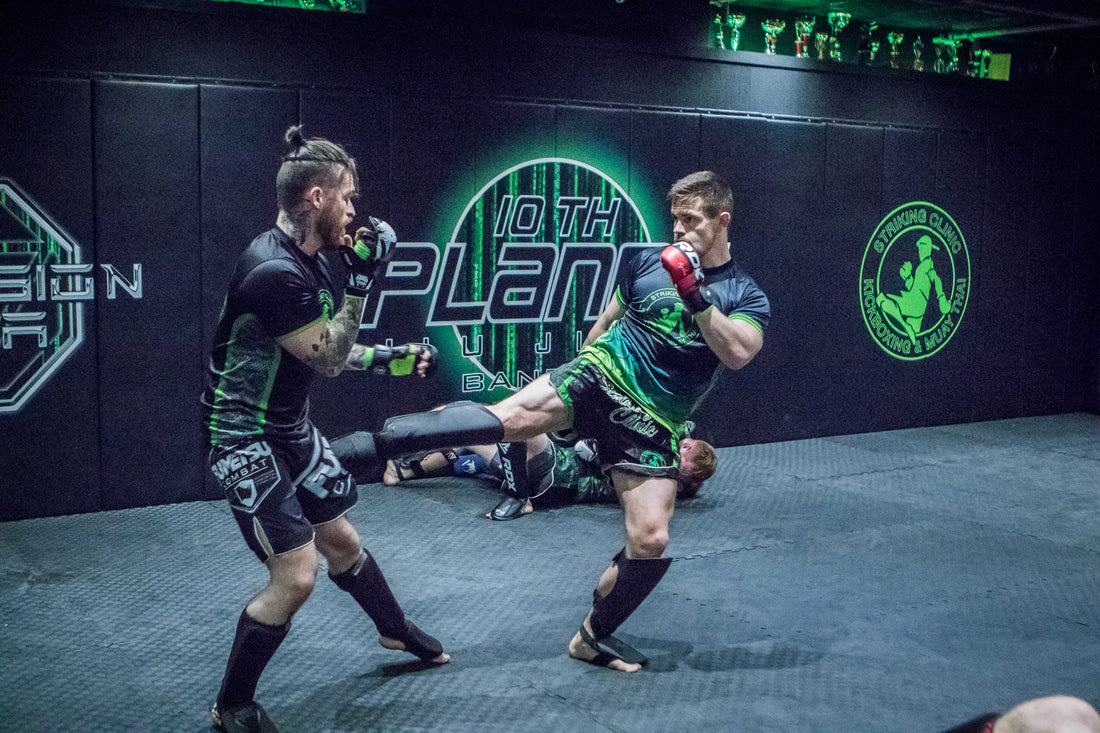 striking clinic sparring class